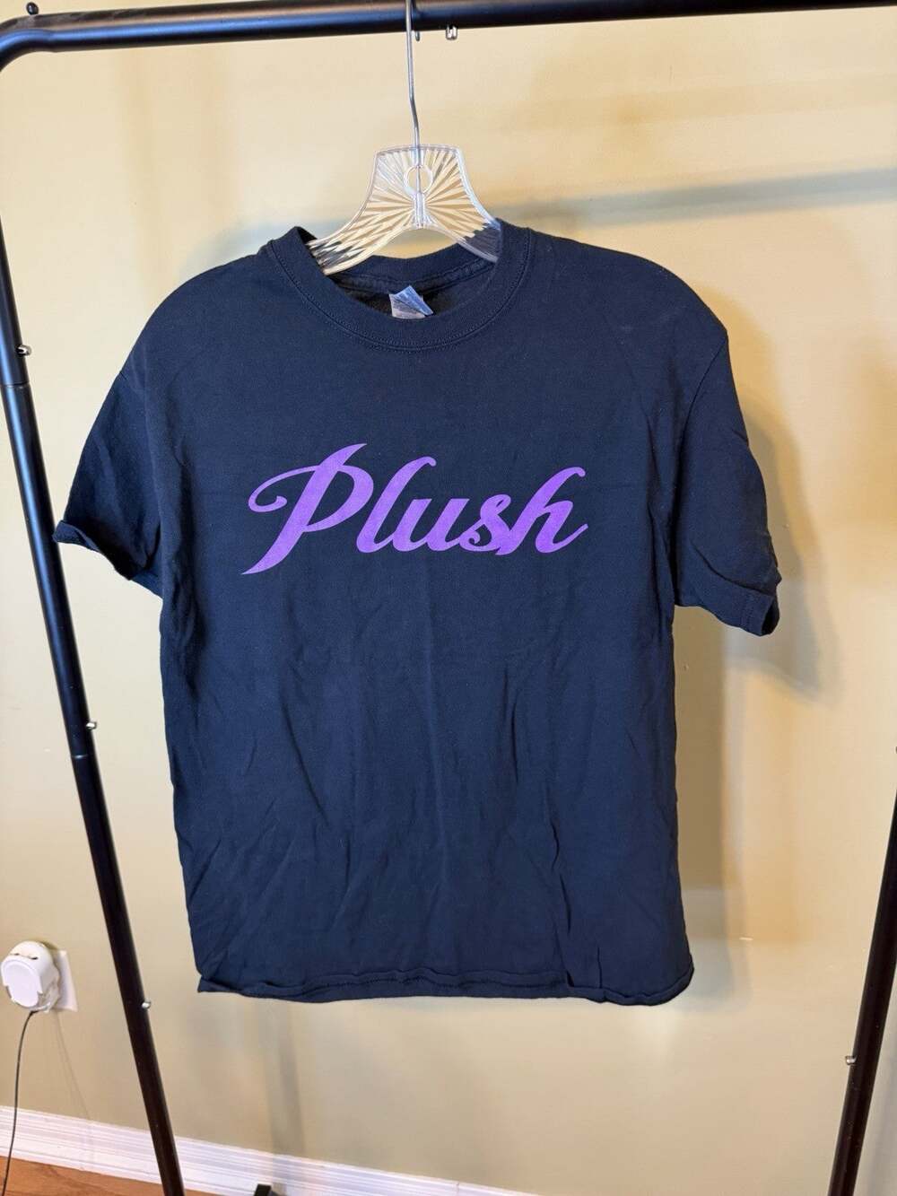 Plush Rock Band Black w/Purple T-Shirt Size Medium